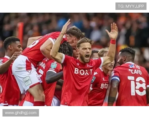 吉布斯怀特帽子戏法助诺丁汉森林大胜伯恩利